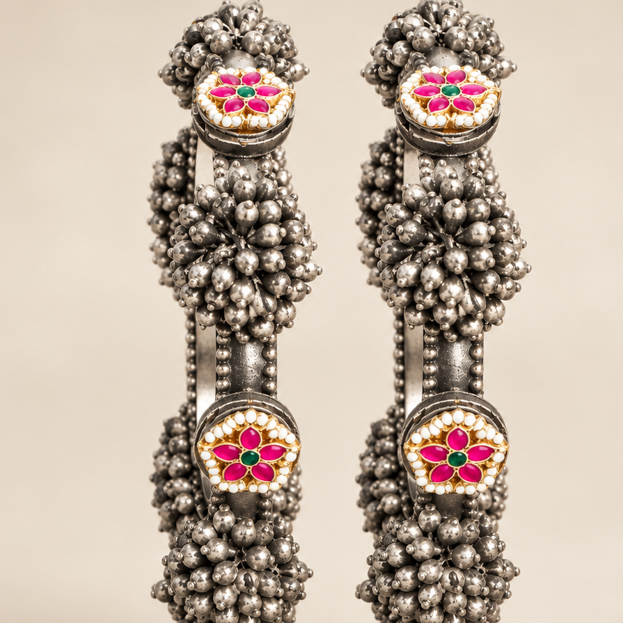 Gulnaar Bloom Oxidized Bangle