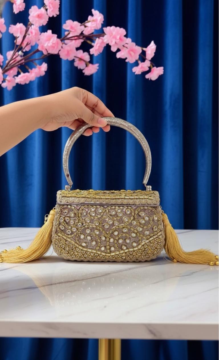 Zeenat Kundan Treasure - Bag