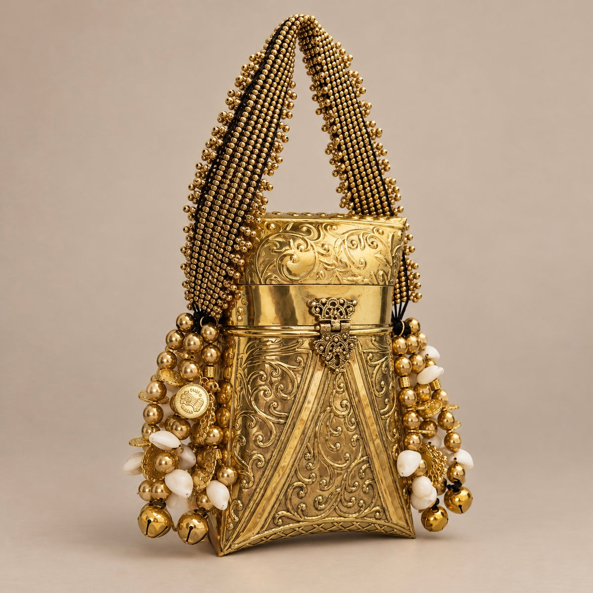 Zari Luxe hand bag
