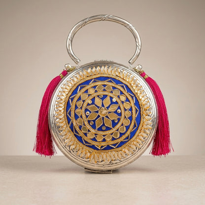 The Regal Orbit Clutch