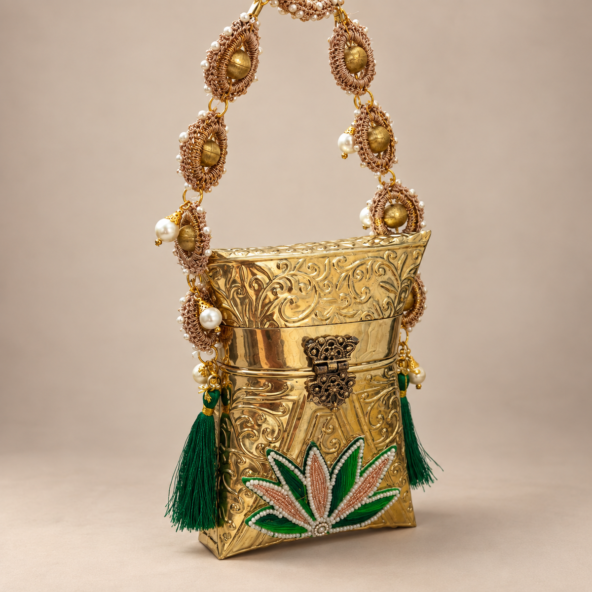 Emerald Lotus clutch