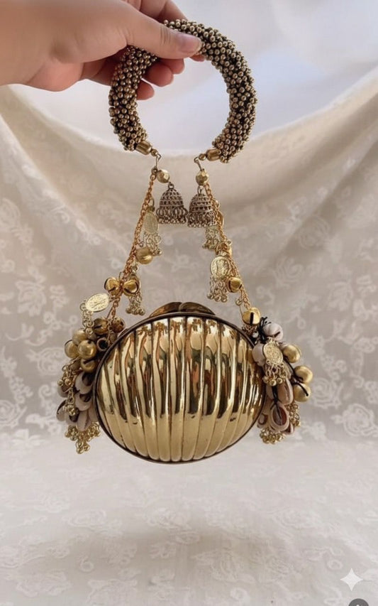 Sunehri Shankh - Bag