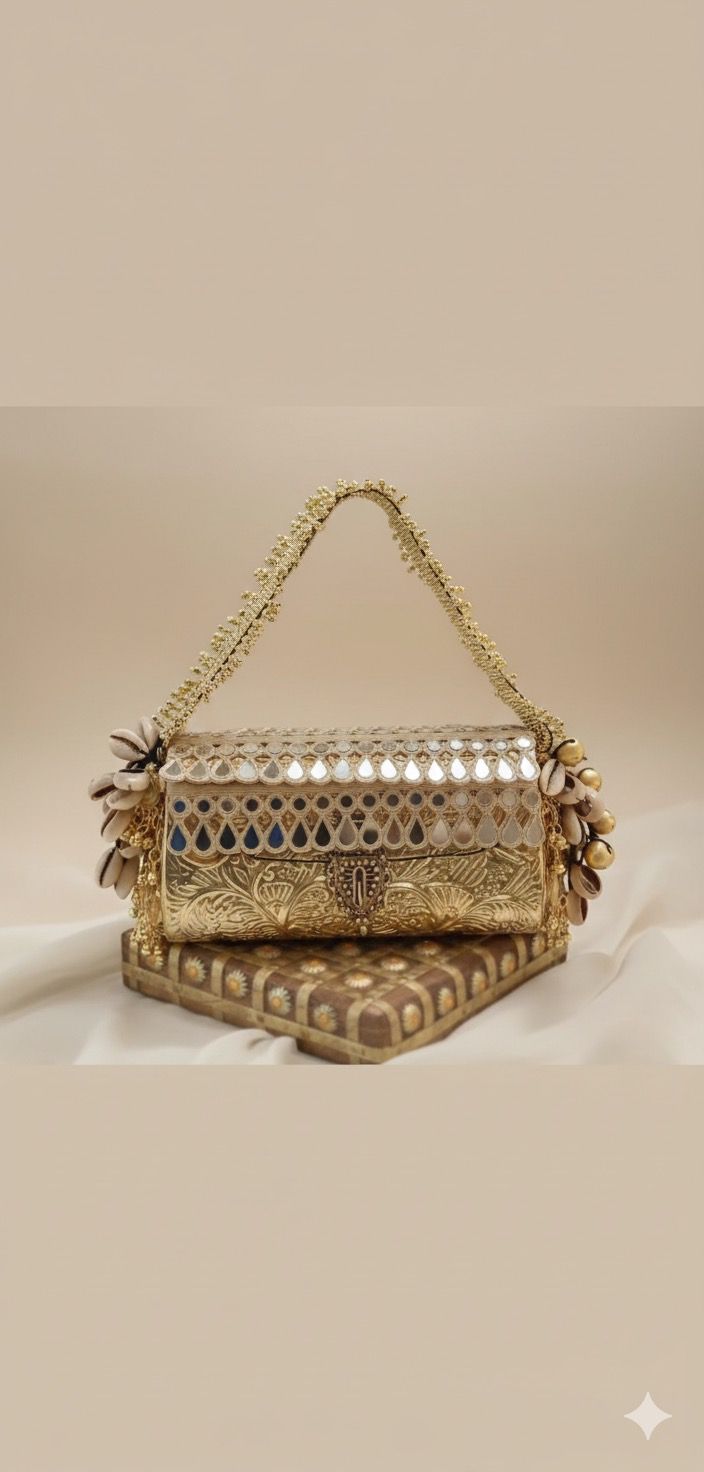 Maharani Sunehri Tassel Bag