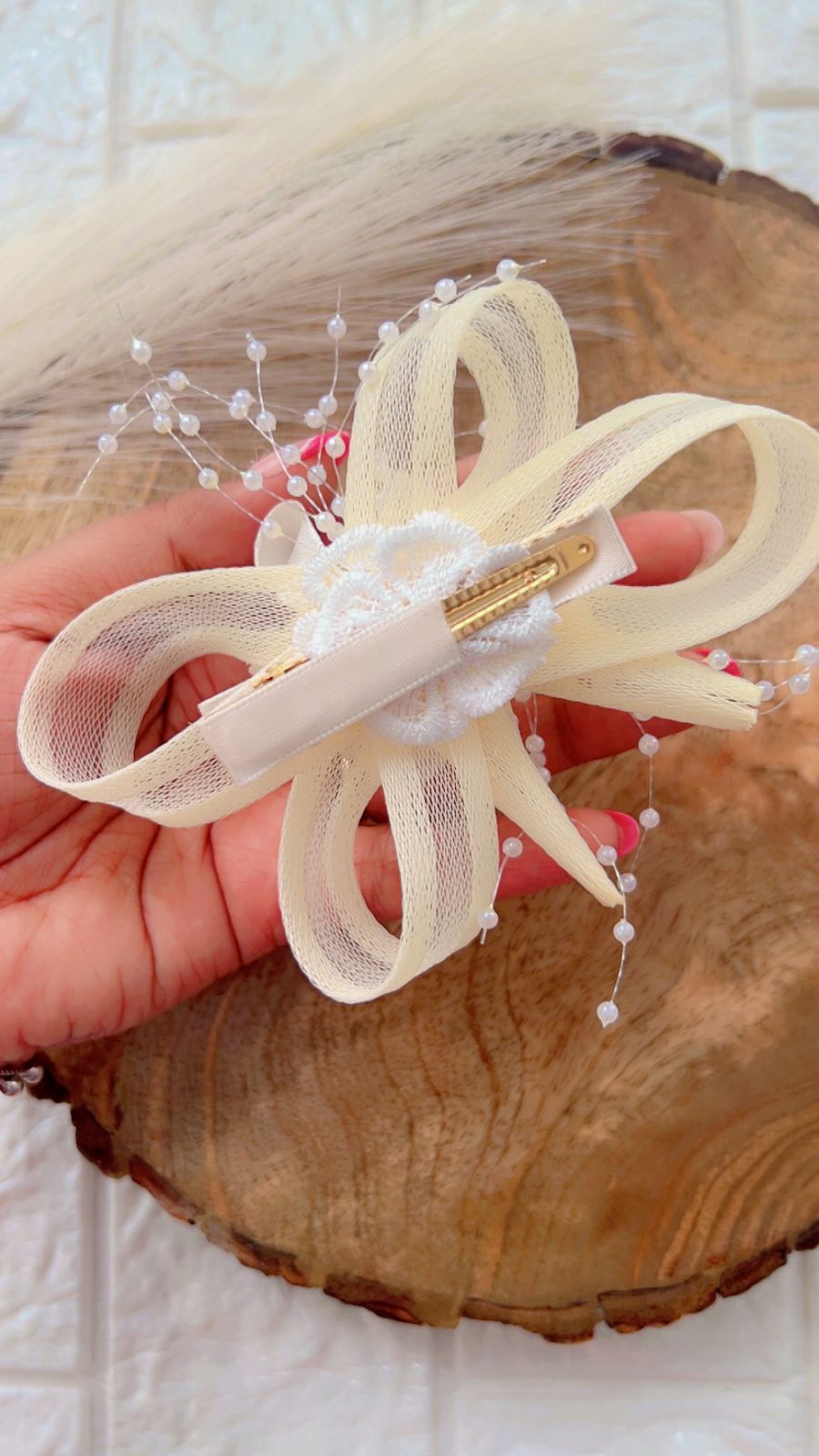 Seora Pearl Crystal Brooch